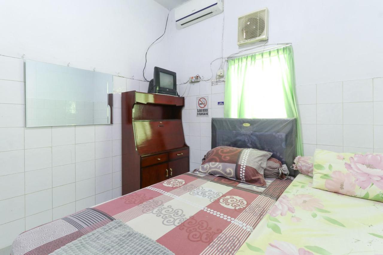 Emy'S Guesthouse Jenggrik Bagian luar foto