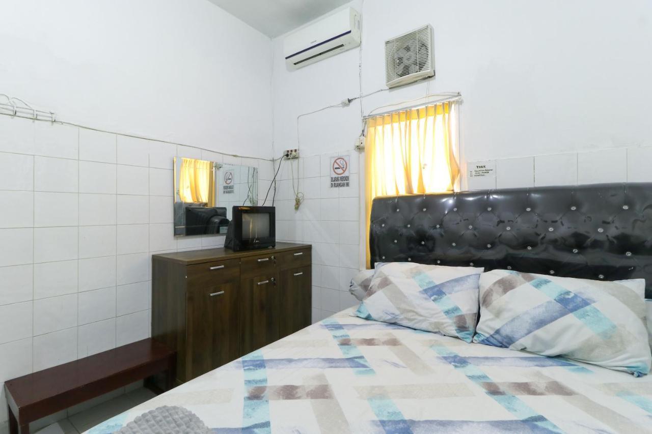 Emy'S Guesthouse Jenggrik Bagian luar foto