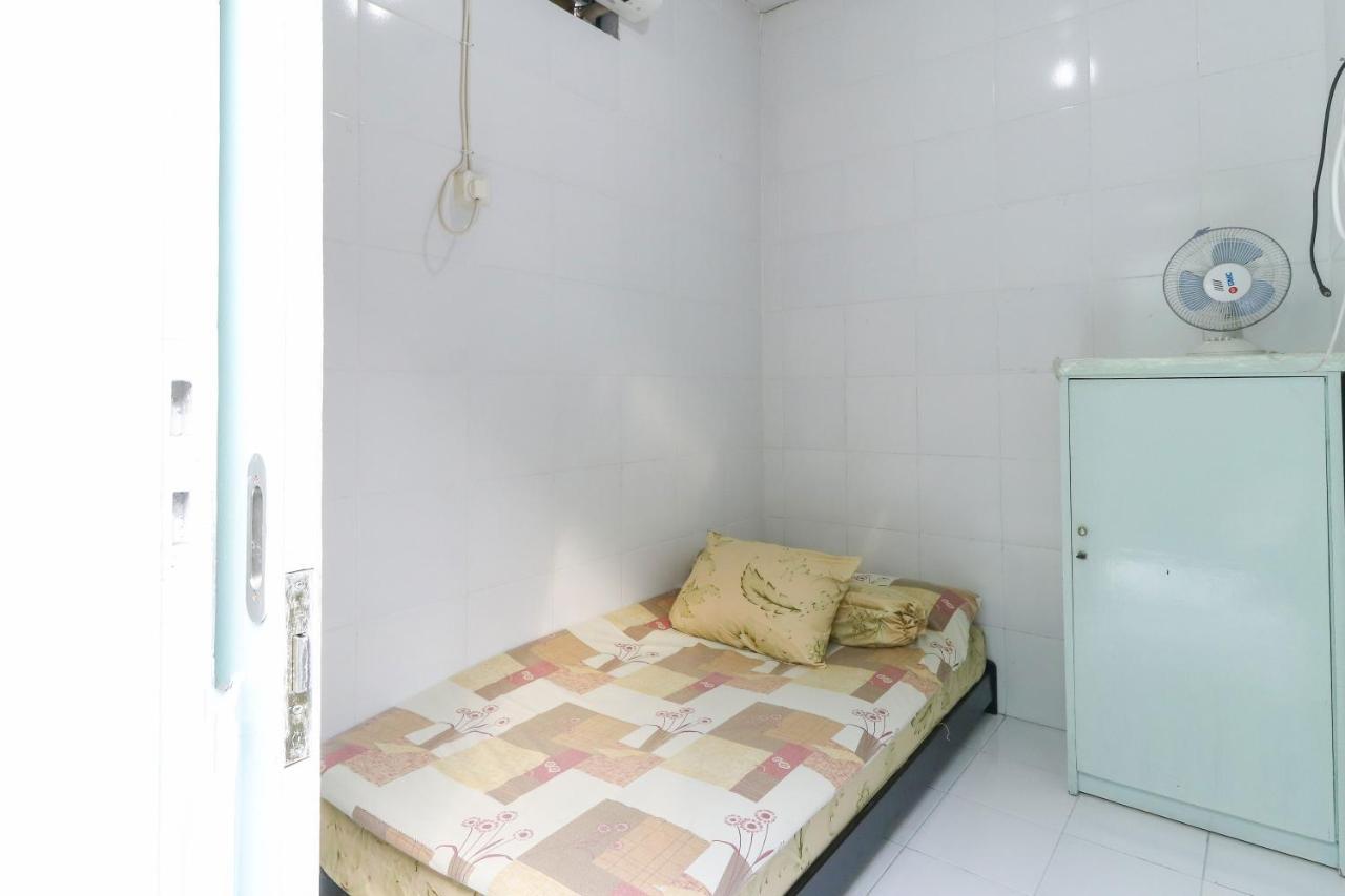 Emy'S Guesthouse Jenggrik Bagian luar foto