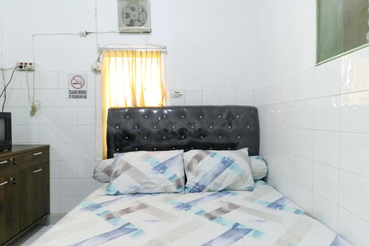 Emy'S Guesthouse Jenggrik Bagian luar foto